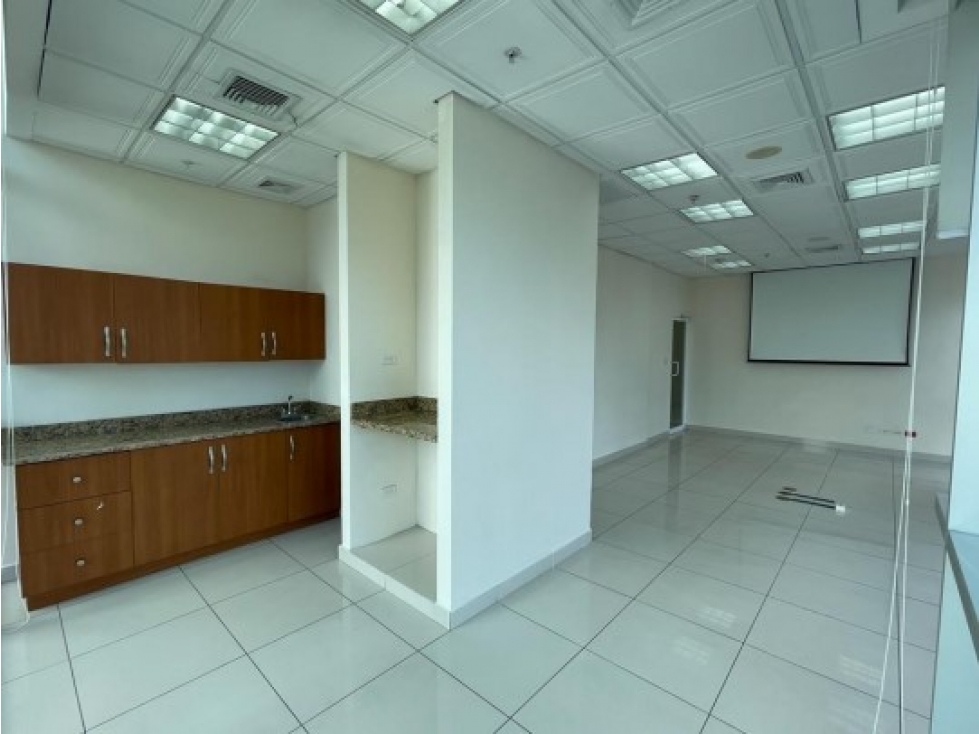 VENTA OFICINA COSTA DEL ESTE CAPITAL PLAZA MC — foto 6