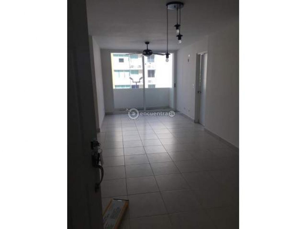SE ALQUILA APARTAMENTO GREEN PARK CONDADO DEL REY - 2