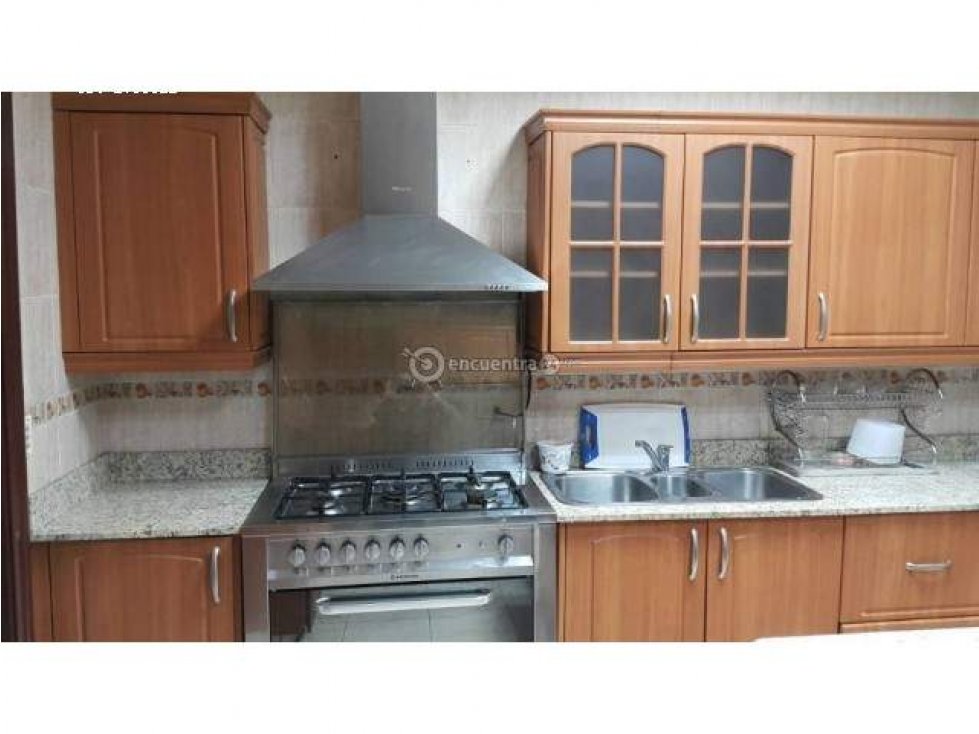 SE ALQUILA LUJOSA CASA EN ALTOS DE PANAMA AMOBLADA - 3