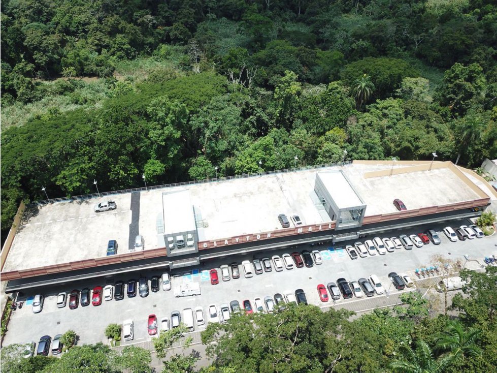 LOCALES COMERCIALES CLAYTON MALL 120 MT2 y 126 MT2 - 2