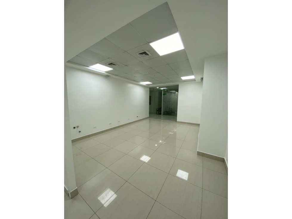 OFICINA 104m2 RBS TOWER, PAITILLA INCLUYE MTTO Y ELECTRICIDAD - 3
