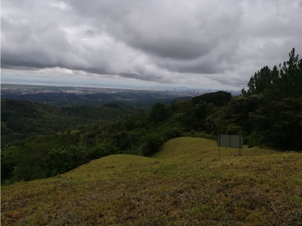 TERRENO DE 2817M2, EN PUNTO MAS ALTO DE LAS VISTAS DE CERRO AZUL - 4