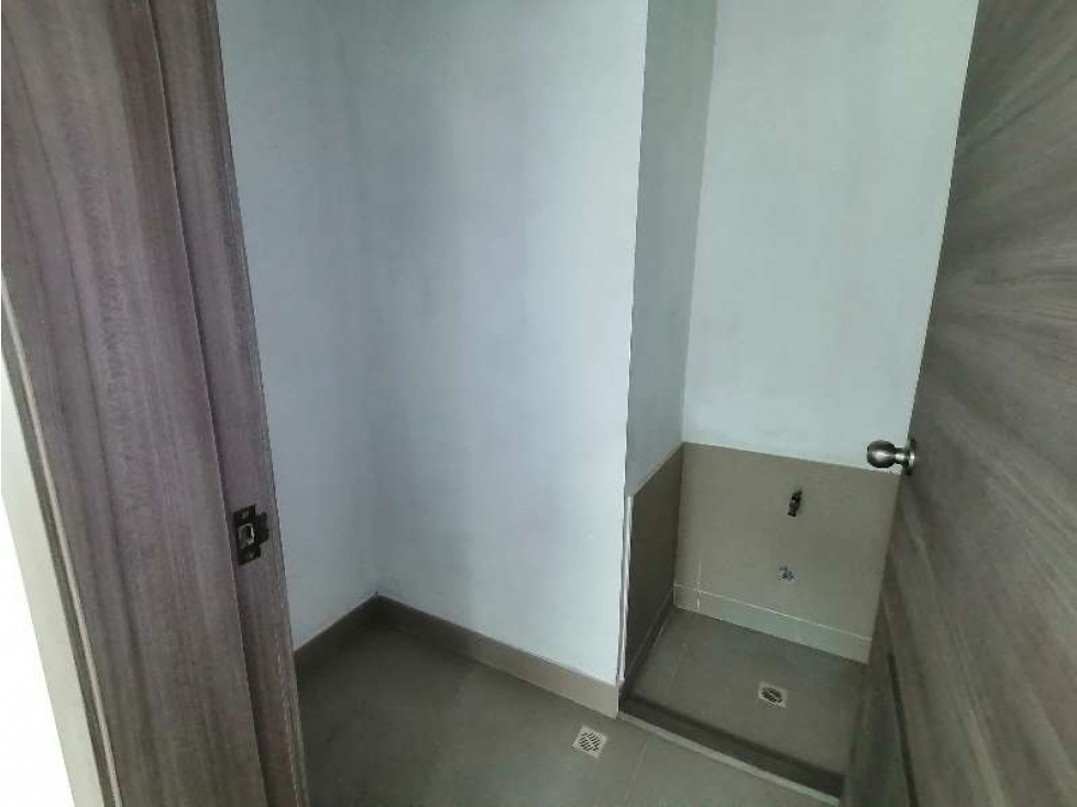 REMATE LOCAL PLANTA BAJA ESQUINA 94m2, ALBROOK - 5