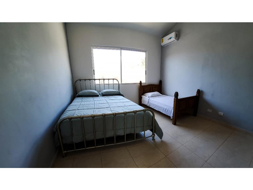 CASA HERMOSA CON PISCINA EN GORGONA — foto 3