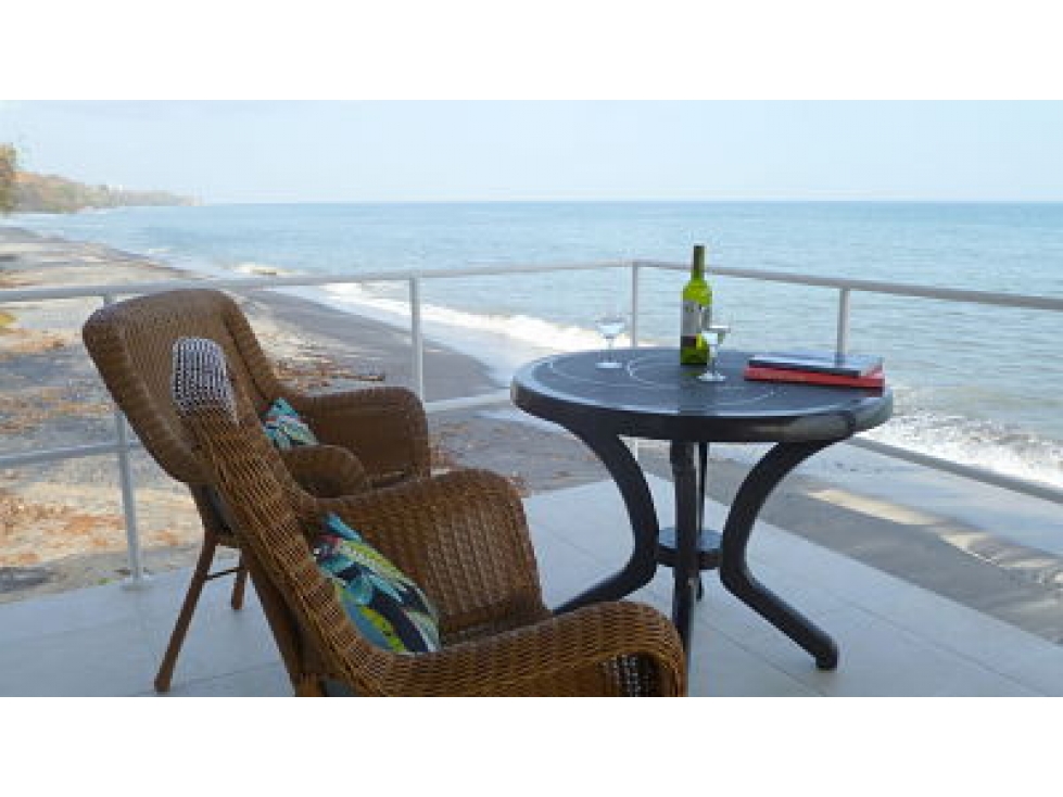 VENTA DE CASA FRENTE AL MAR - PLAYA CORONA A 20 Mts DEL MAR - 6