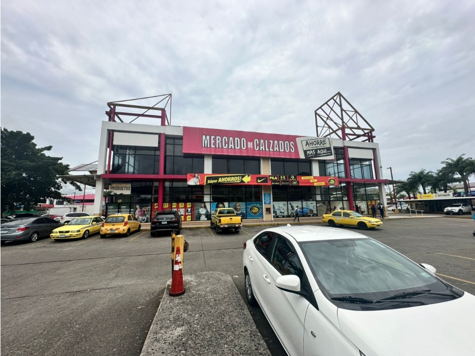 ALQUILER LOCAL EN LOS ANDES MALL 1061 M2 PARTE EXTERNA — foto 5
