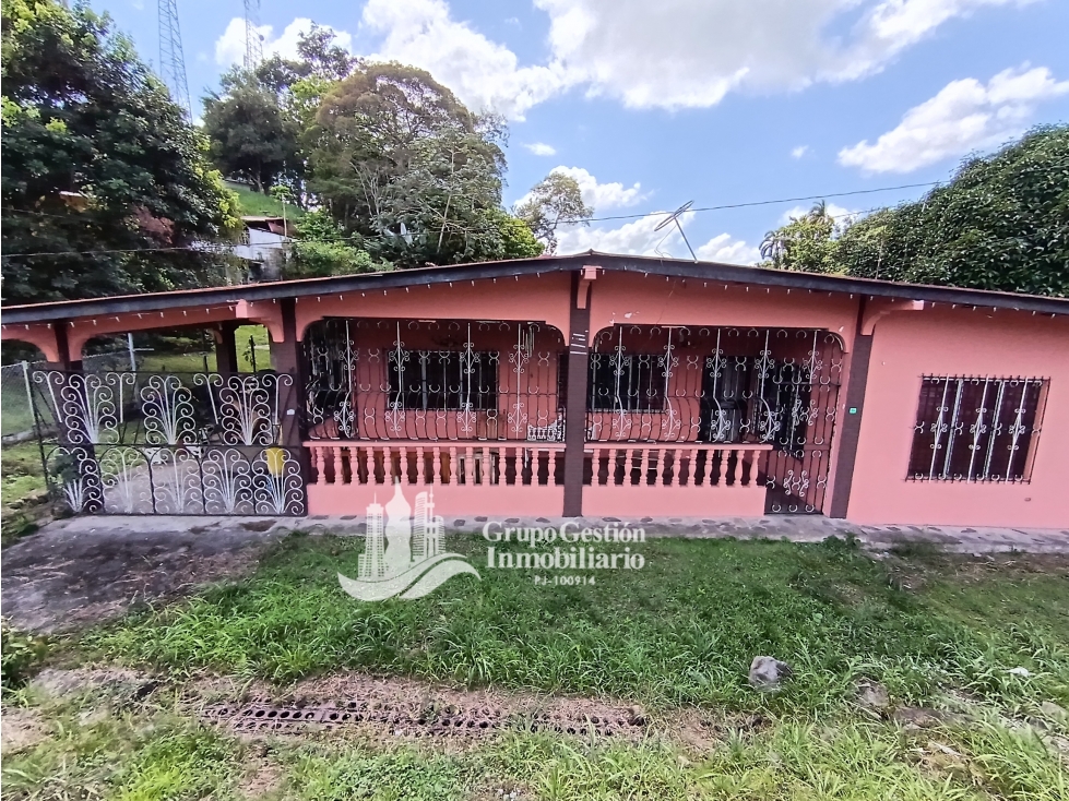 Venta CASA 4000 mts2 a orilla de Interamericana Santa Marta, Chiriqui