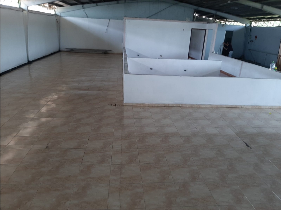 VENTA GALERA EN CALLE14 RIO ABAJO EV - 3