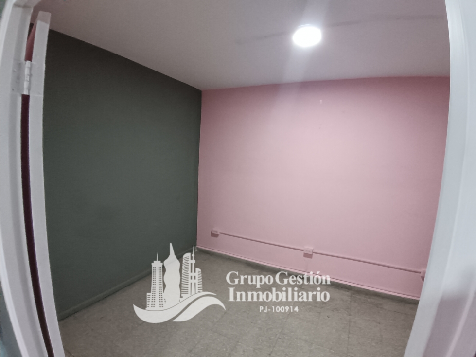 Alquilo Local Comercial en el centro de Doleguita — foto 4