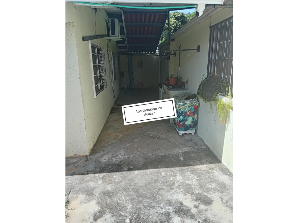 SE VENDE CASA REMODELADA CON CUARTOS DE ALQUILER MYP - 2