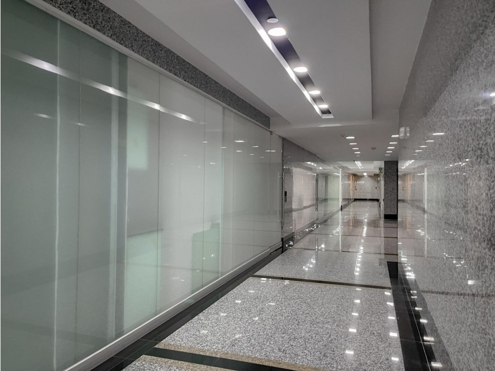 ALQUILER DE OFICINA TORRE BICSA
