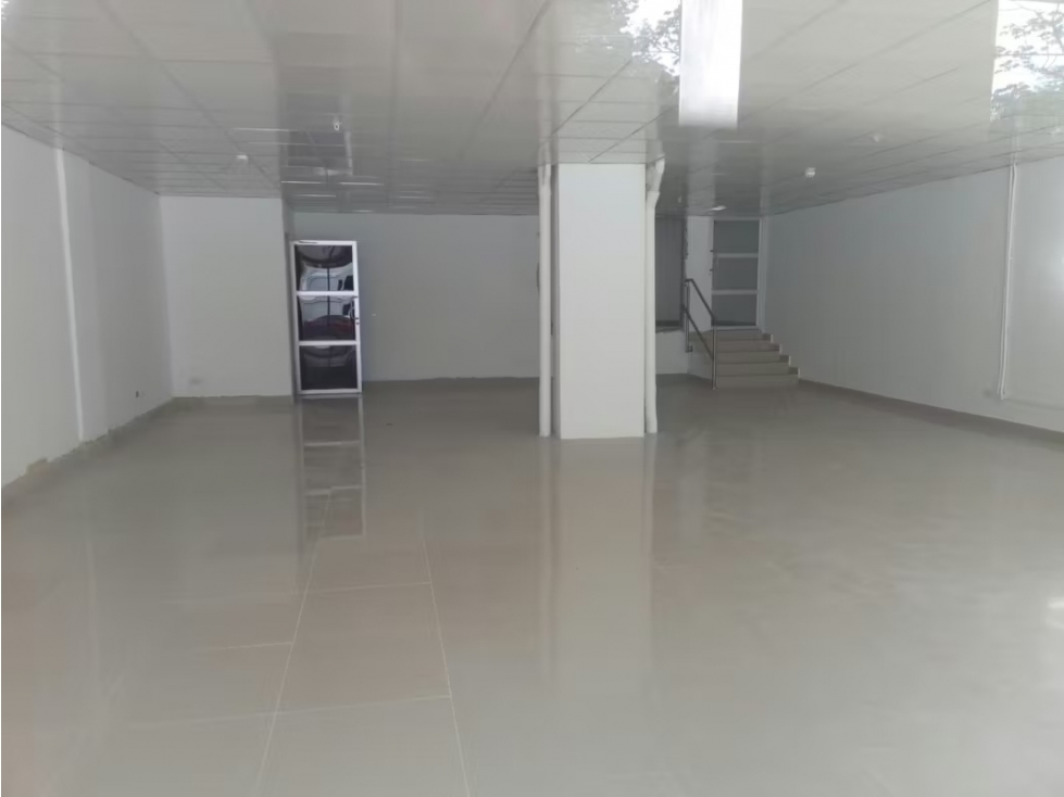 ALQUILER DE AMPLIO LOCAL DE 125 M2 CON OPCION A COMPRA - 4