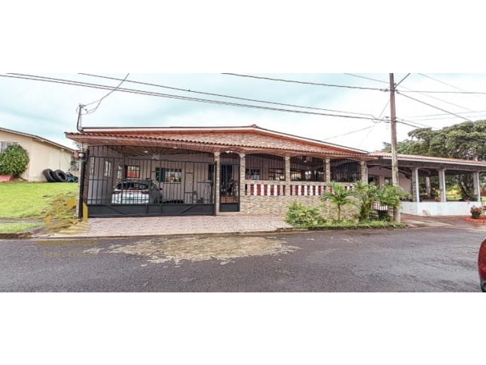 Vendo casa en Arraijan - El Eden