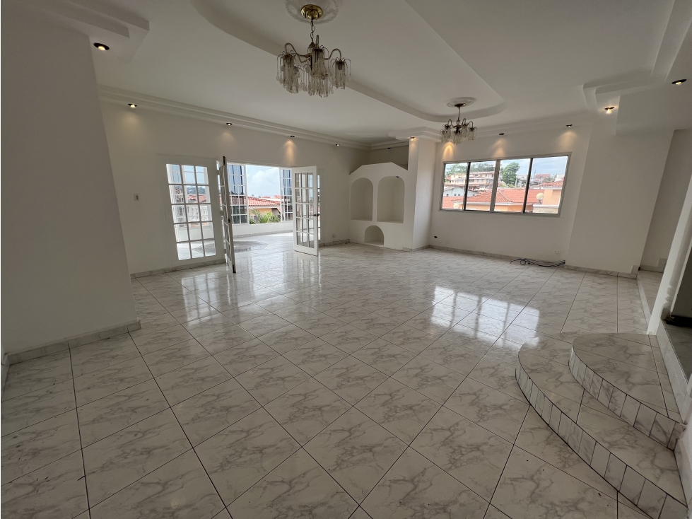 ALQUILER DE CASA EN ALTOS DEL BOSQUE EL DORAL 3 niveles — foto 2