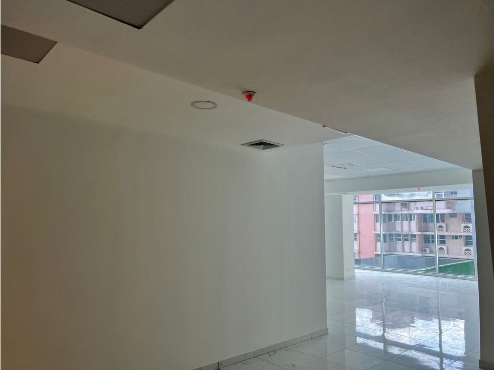 ALQUILER OFICINA LISTA PARA OCUPAR 129 M2 OBARRIO SORTIS GANGA — foto 5