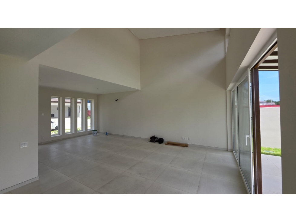 VENTA O ALQUILER DE CASA SANTA MARIA 365M2 THE WOODS MLD — foto 4