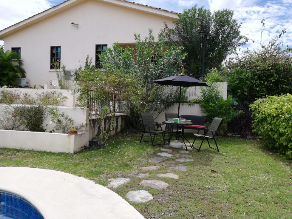 CASA CON PISCINA EN HACIENDA PACIFICA 1500M2 — foto 4