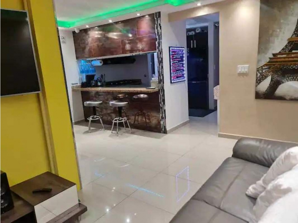 APARTAMENTO REMODELADO EN TRANSISTMICA, PH COSMOPOLITAN TOWERS — foto 3