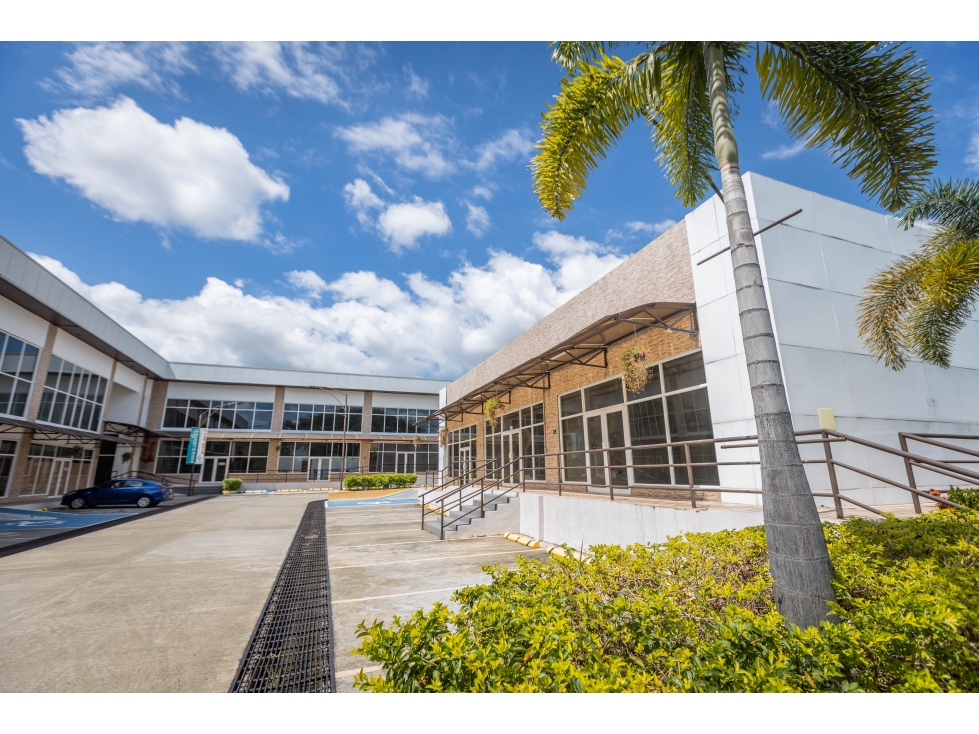 VENDO Y ALQUILO LOCALES EN PARQUE CENTRAL MALL CHIRIQUI BUGABA - 1