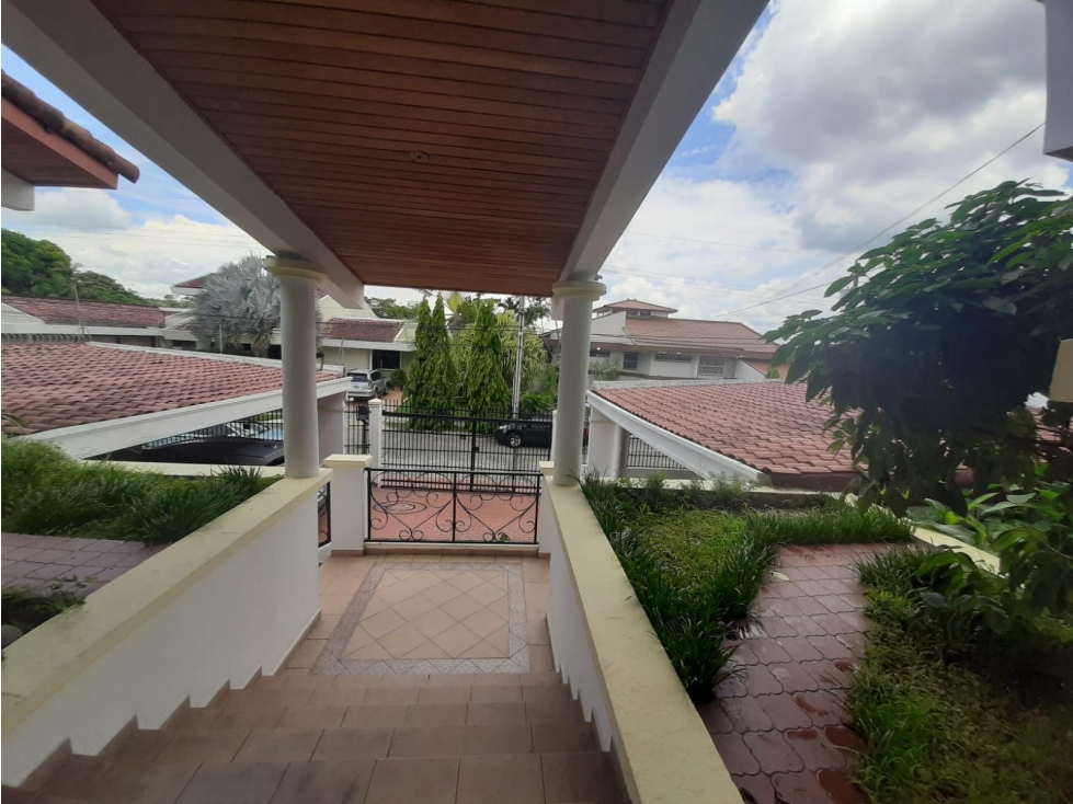 CASA A LA VENTA EN BETHANIA 563M2 - 2