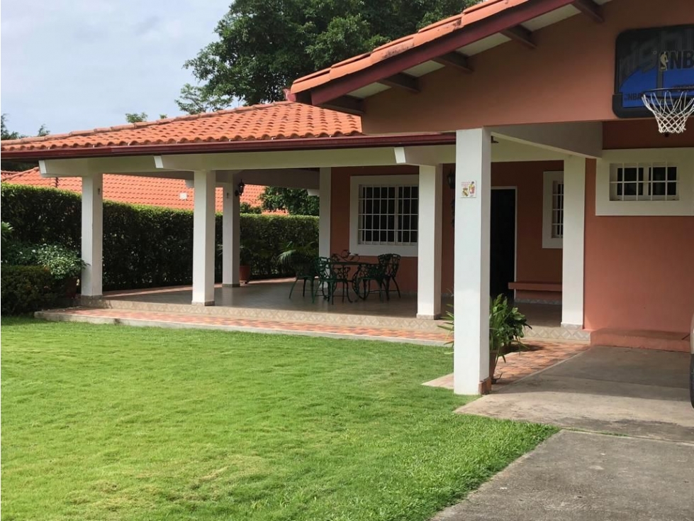 VENTA HERMOSA CASA EN CORONADO BAHIA SERENA