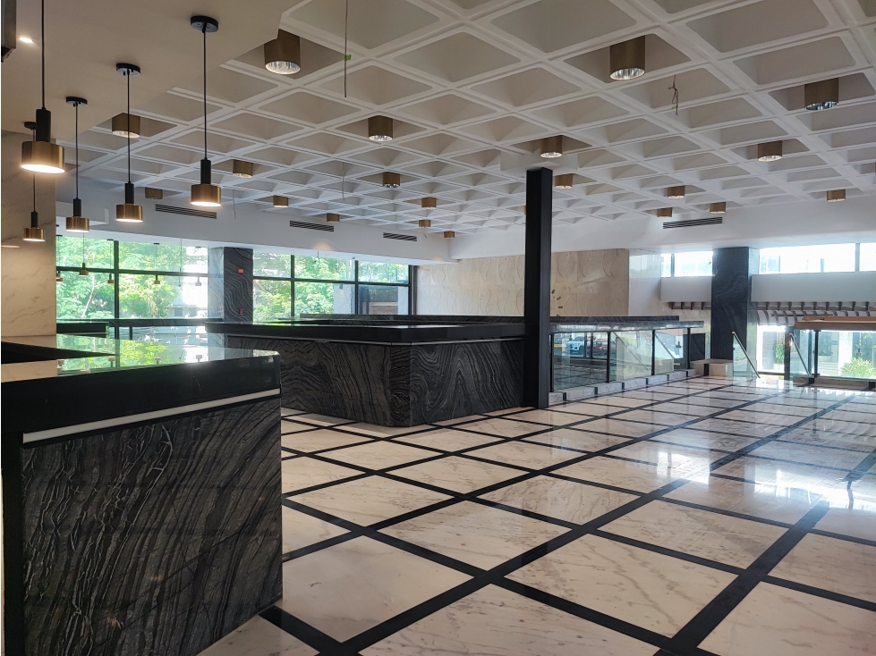 VENTA EDIFICIO COMERCIAL PARA RESTAURANTE-BANCO 25 ESTACIOMIENTOS - 3