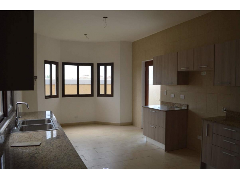 VENTA CASA 4 RECAMARAS COSTA SUR EL DORAL — foto 5