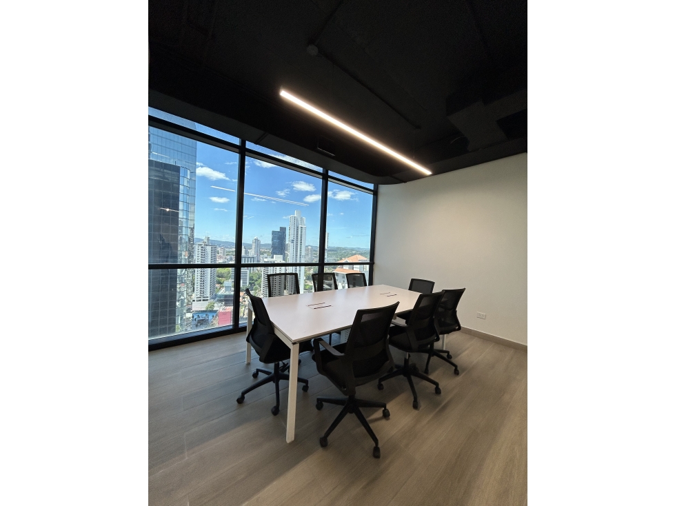 ALQUILER OFICINA AMOBLADA SERVICIOS INLCUIDOS TOWERBANK CALLE 50 MC — foto 4