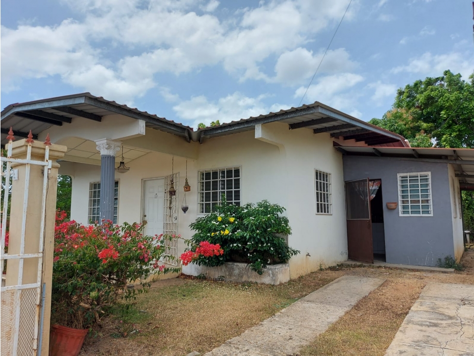 VENTA DE CASA EN PENONOME CON +600 MTS - 2