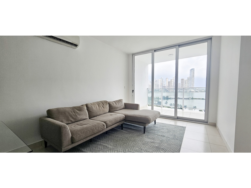 ALQUILER APARTAMENTO SEMIAMOBLADO VISTA AL MAR AV. BALBOA PH WHITE MC — foto 2