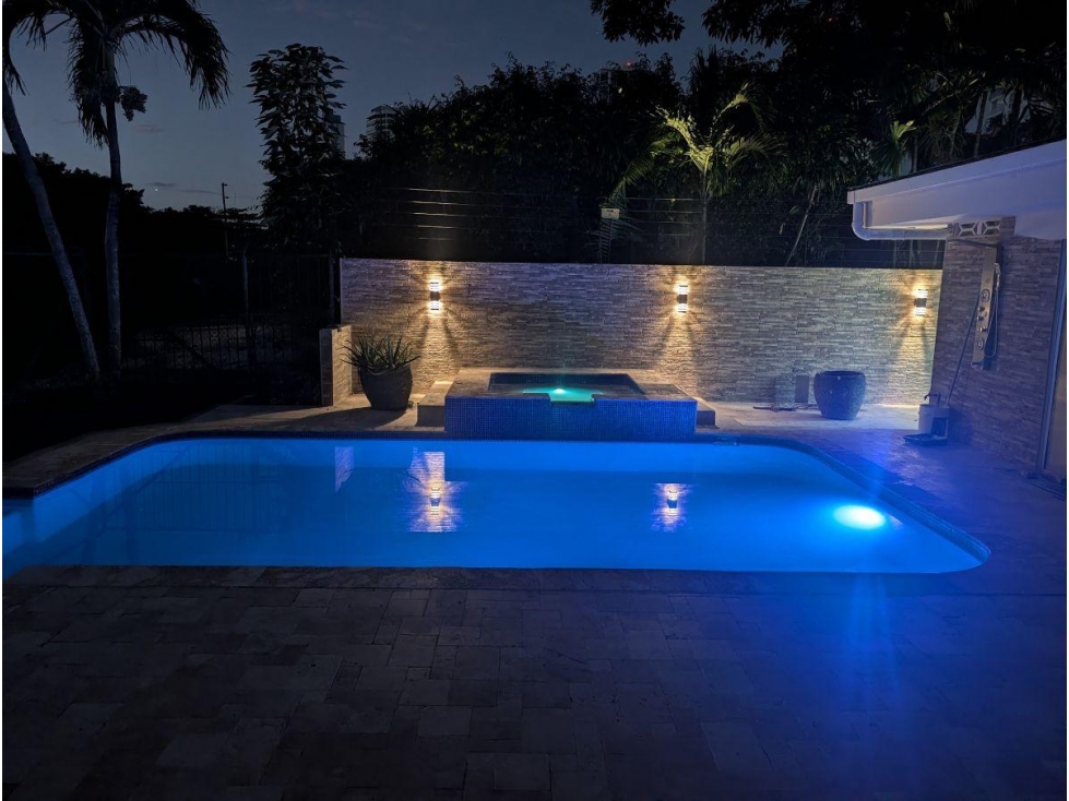 ALQUILER CASA COCO DEL MAR 673M2 CON PISCINA FRENTE AL MAR MLD