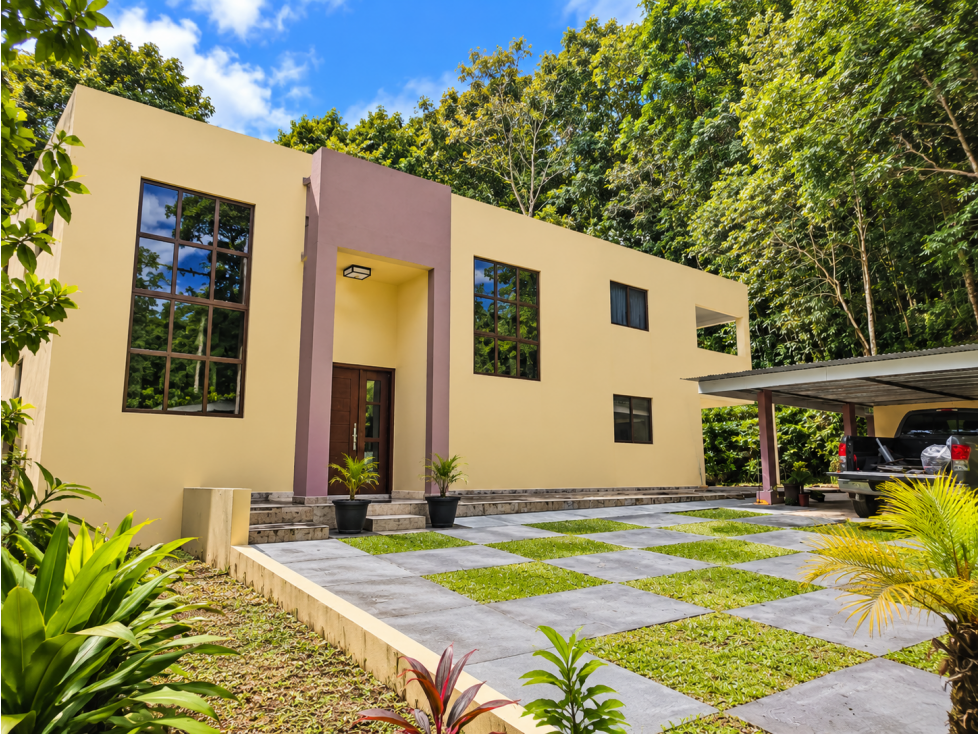 VENTA CASA EN ALTOS DEL MARIA AMPLIA 2700M2 DE TERRENO NEGOCIABLE CV