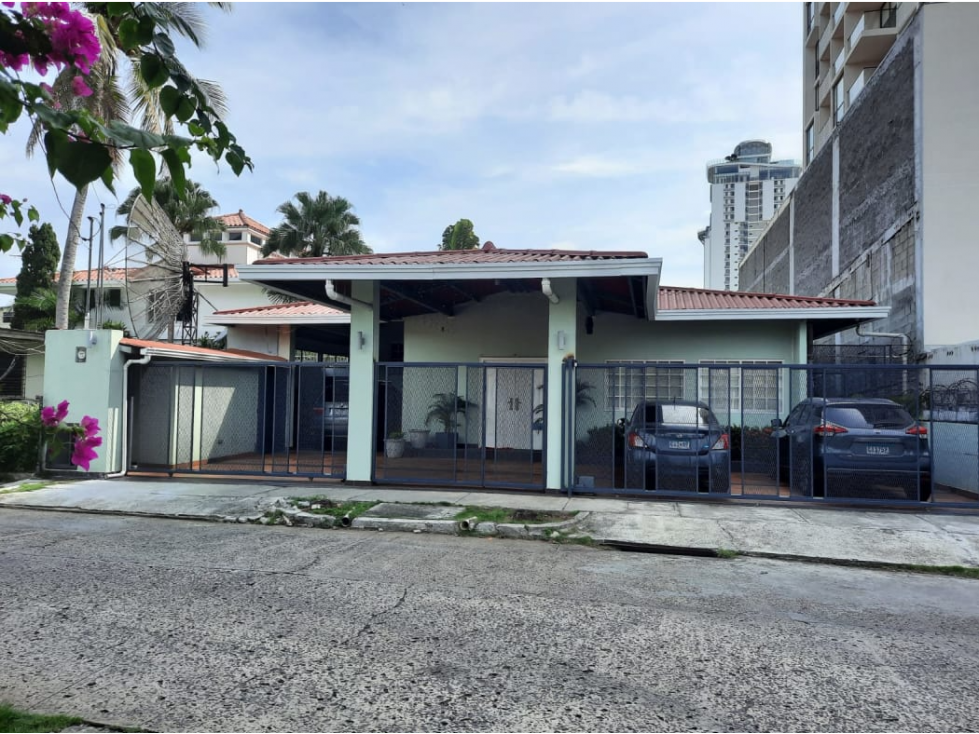 CASA EN ALQUILER o VENTA EN ALTOS DEL GOLF, SAN FRANCISCO - 1