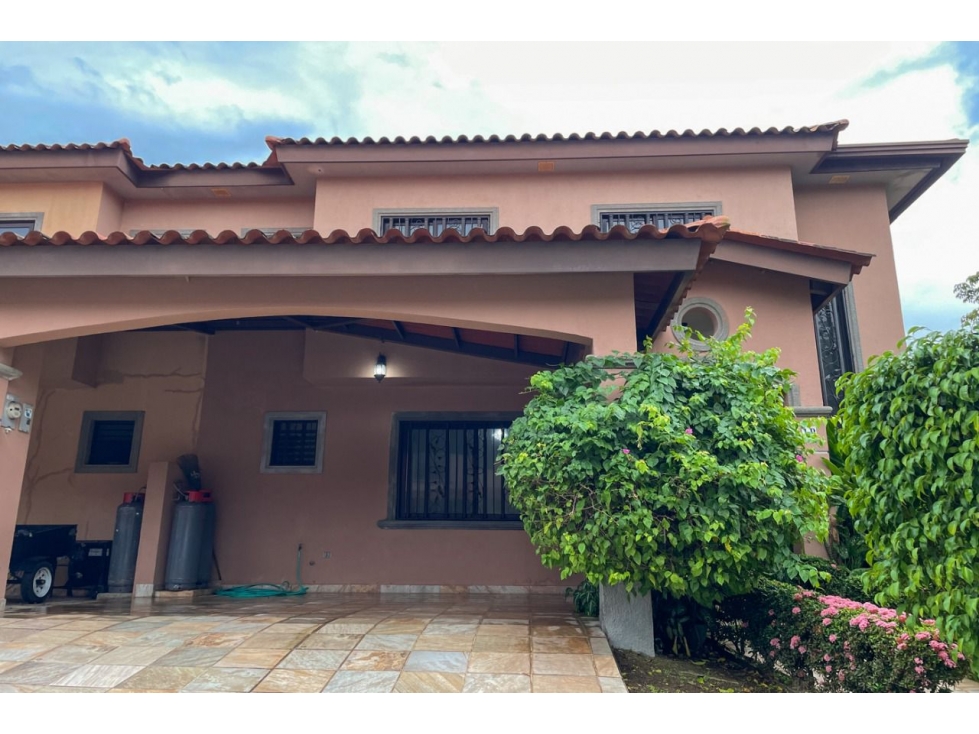 VENTA Y ALQUILER CASA CON LINEA BLANCA EN RESIDENCIAL CV - 1