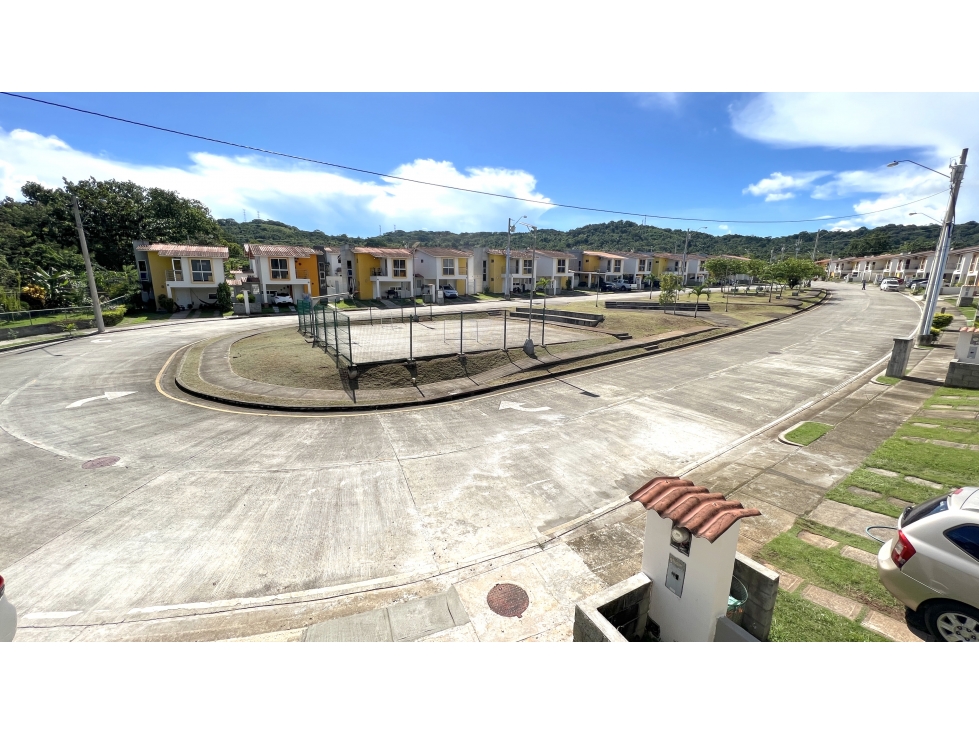 ALQUILO CASA 3 RECÁMARAS EN VILLAS DE ARRAIJAN SANTILLANA