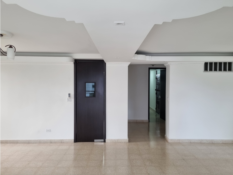 VENTA APARTAMENTO 186MTRS PH ENTREMARES VIA ARGENTINA EV