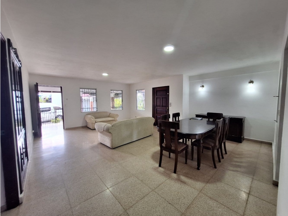 ALQUILER CASA EL DORADO AMOBLADA 700M2 ZONA TRANQUILA CV - 6