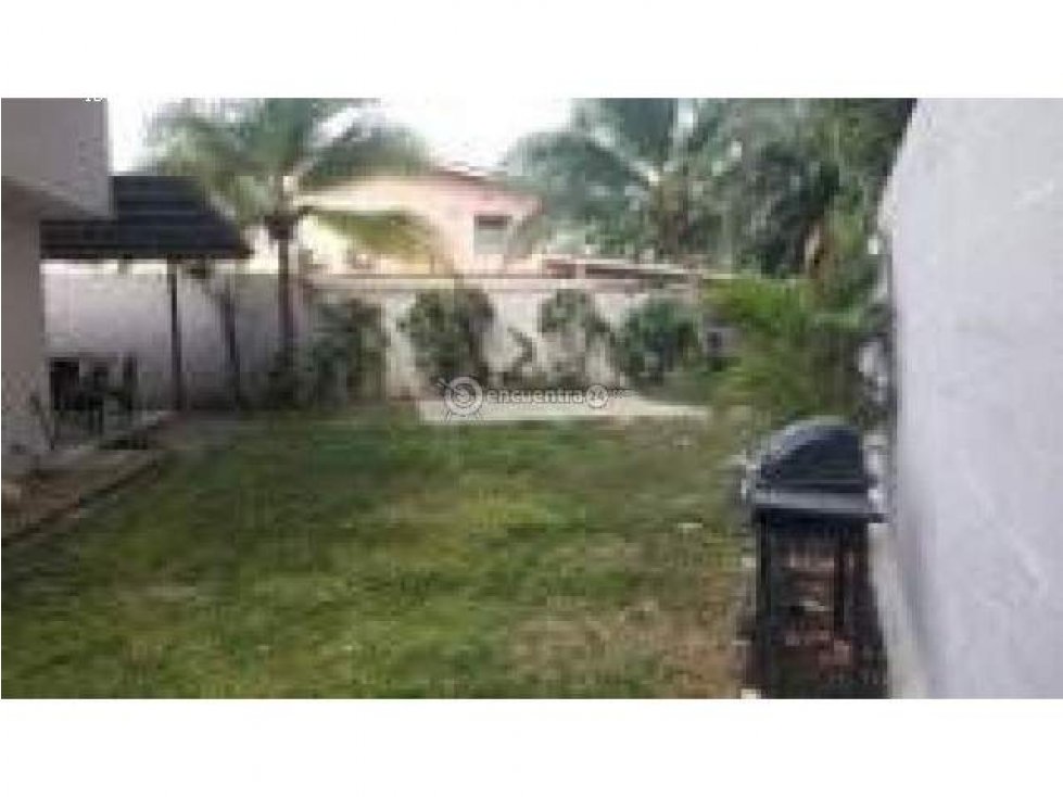CONDADO DEL REY, VENDO CASA CON AMPLIO TERRENO - 3