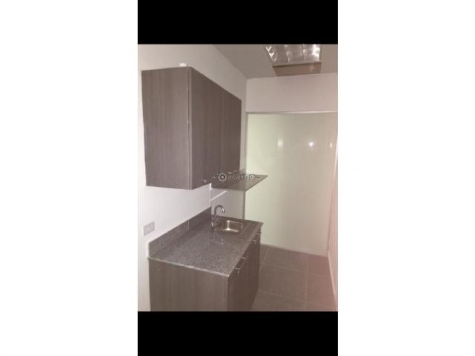 ALQUILO OFICINA 108 MTS2, TORRE BICSA, AV. BALBOA - 6