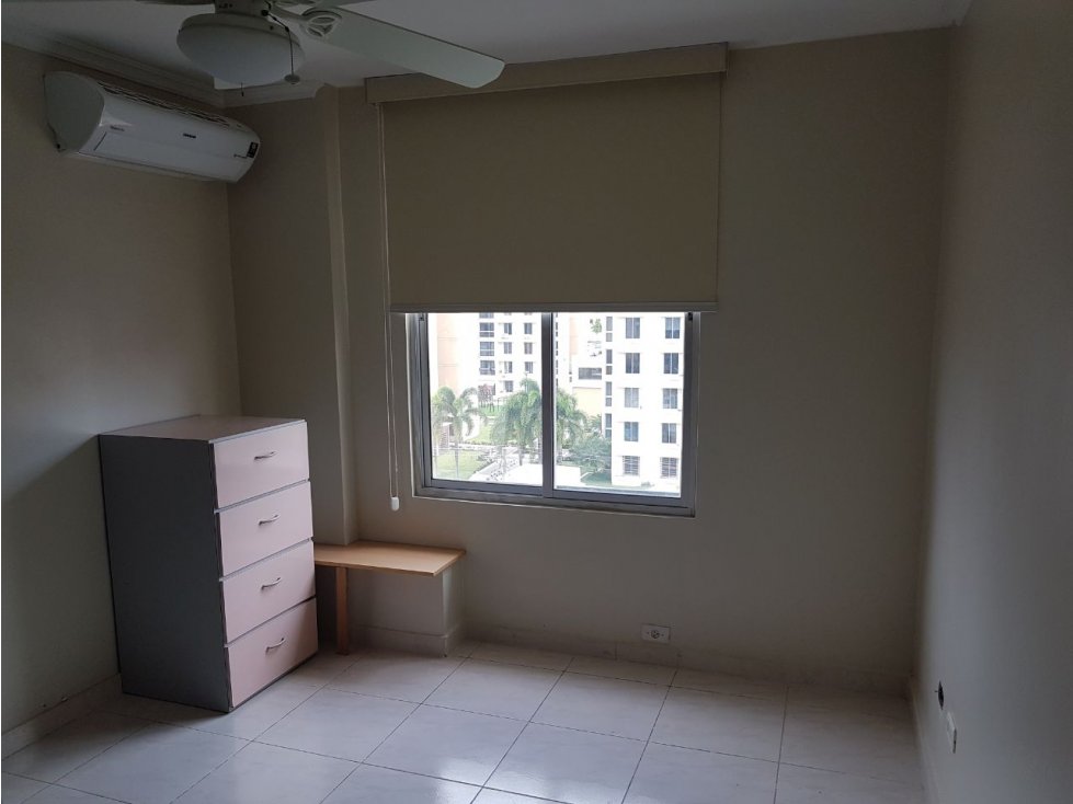 APTO AMOB EN PH MC GREGOR HILLS, CONDADO DEL REY - 3