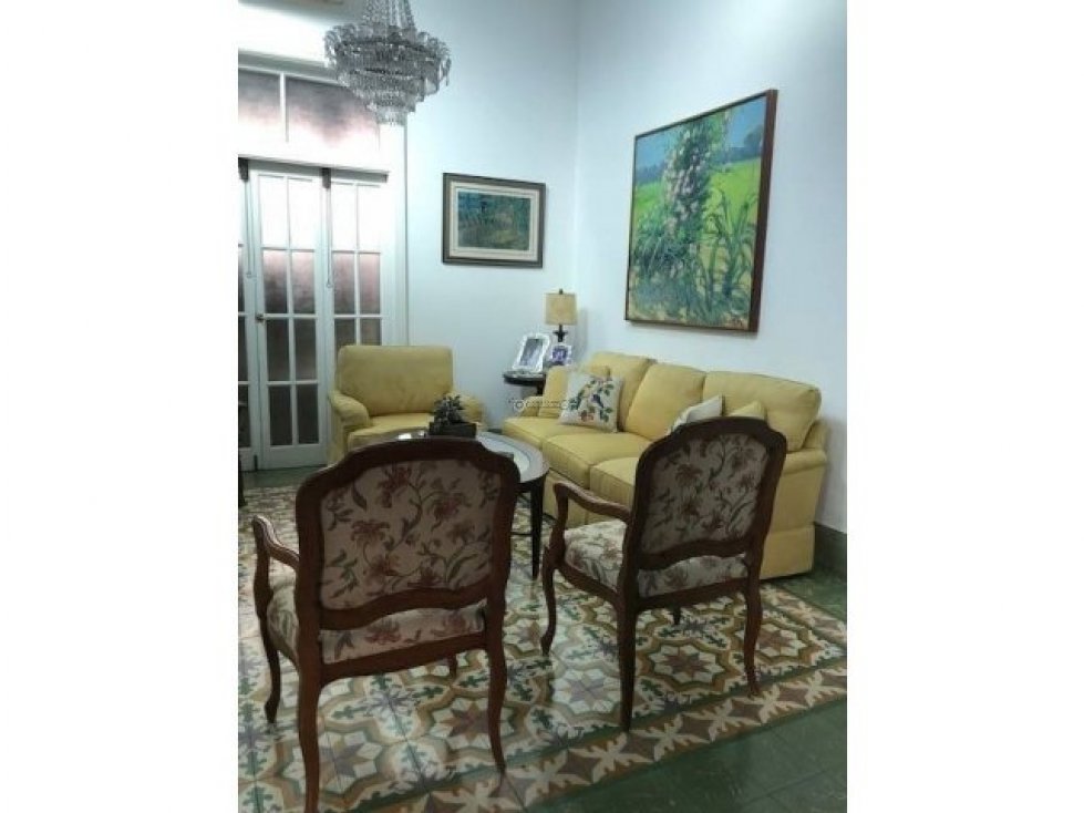 CASA ESQUINA EN BELLA VISTA 470 MTS - 3