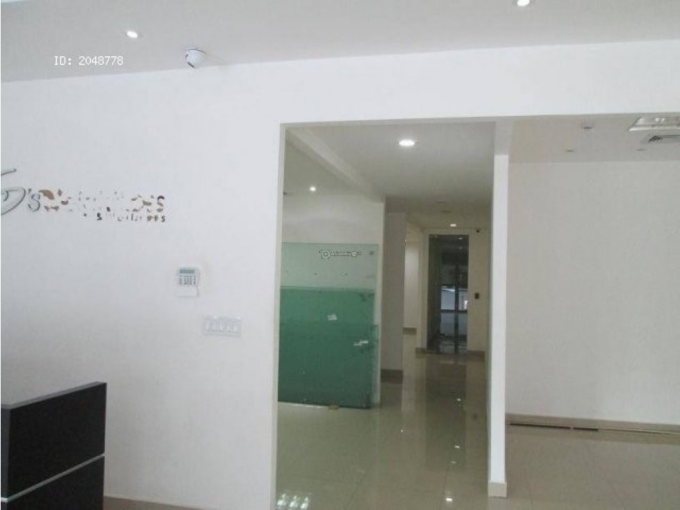 LOCALES COMERCIALES EN ZONA BANCARIA 214 MTS - 3