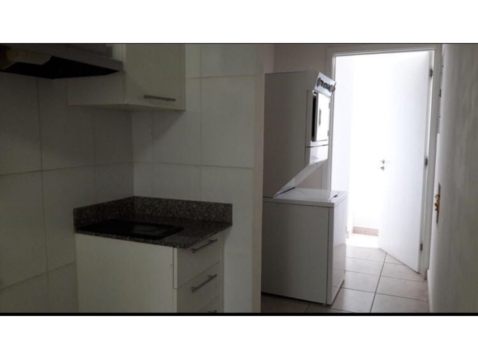 ALQUILO APARTAMENTO PH CONDADO COUNTRY CLUB 3R L/B DISP. 15/4 — foto 6