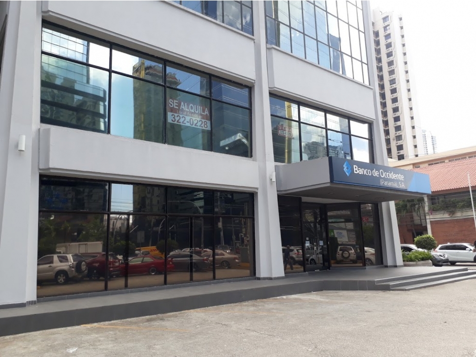 LOCAL 1200M2 ESQUINA CALLE 50 AV. AQUILINO DE LA GUARDIA