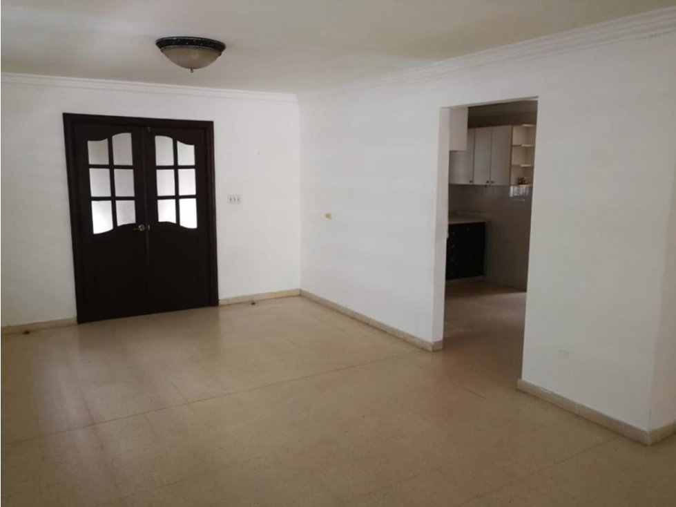 SE VENDE CASA CASA CON JARDIN EN CONDADO DEL REY 350 M2 - 2