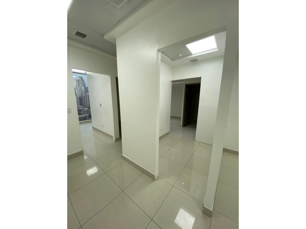 OFICINA 104m2 RBS TOWER, PAITILLA INCLUYE MTTO Y ELECTRICIDAD - 4