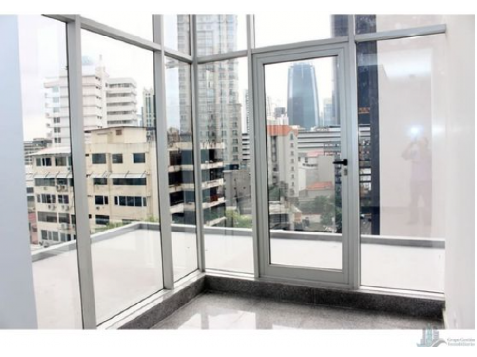 ALQUILER OFICINA AMOBLADA 126+40m2 CALLE 50 HABITATS PLAZA — foto 3