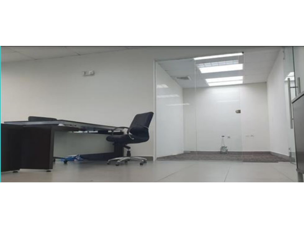 OFICINA 180 M² $11.65 x m2 MTTO INCLUIDO EN OBARRIO OFFICE ONE — foto 4