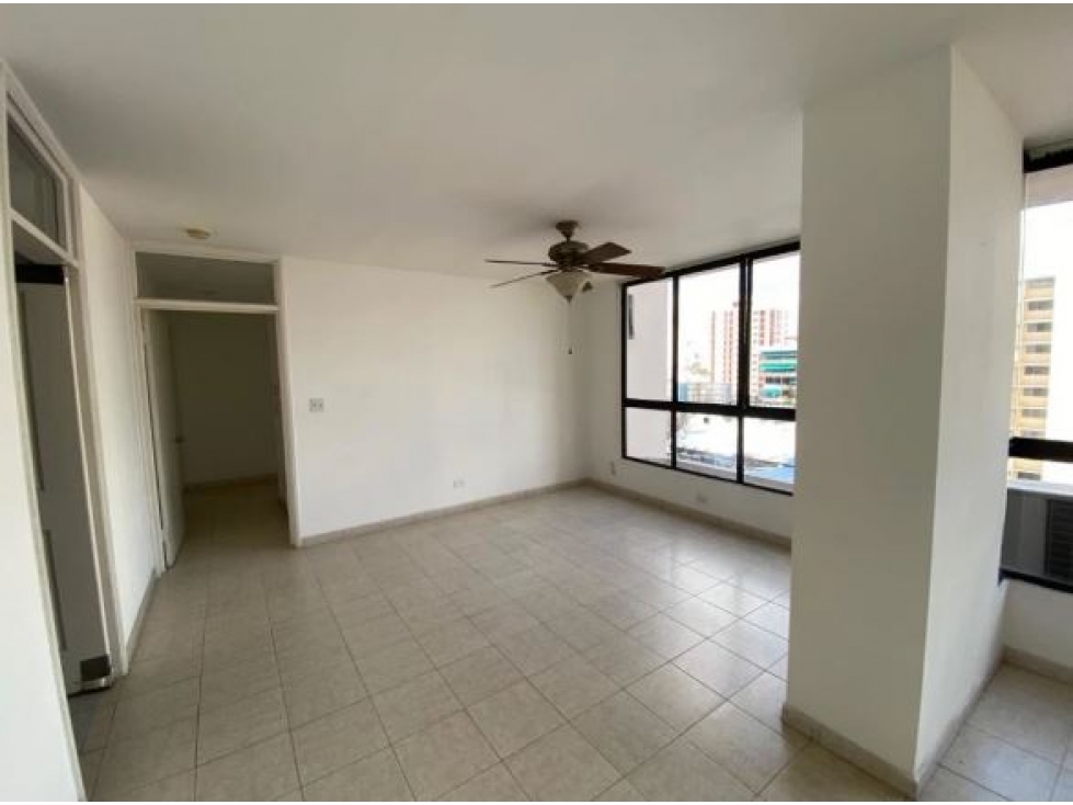ALQUILER DE APARTAMENTO EN OBARRIO — foto 2
