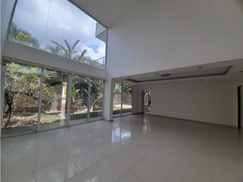 GANGA VENTA DE CASA DE 305 M2 EN COSTA ESMERALDA, COSTA SUR — foto 2